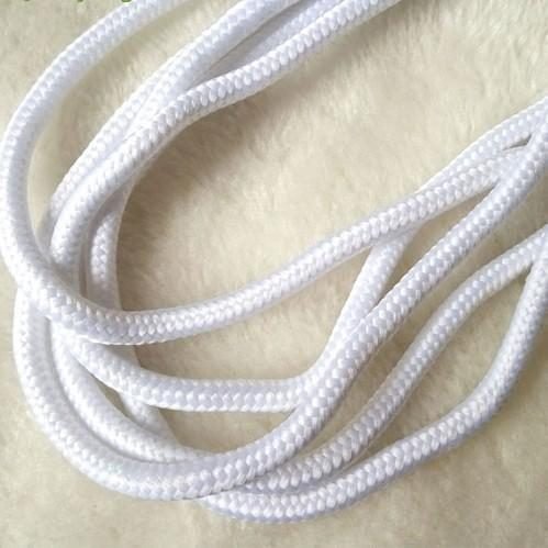 Cotton thread (dori) used to measure the Kasti length