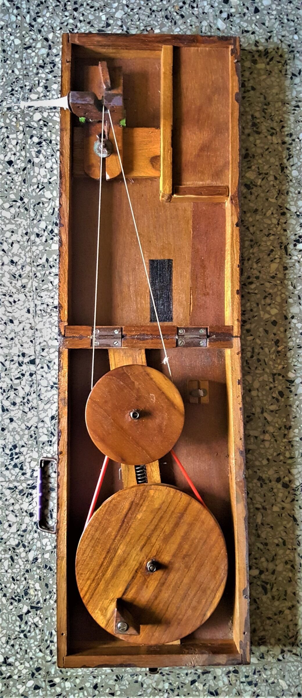 Wooden Parsi rethio (spinning tool)