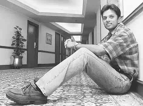 The Glove That Shaped a Legend - Rahul Dravid — image 1